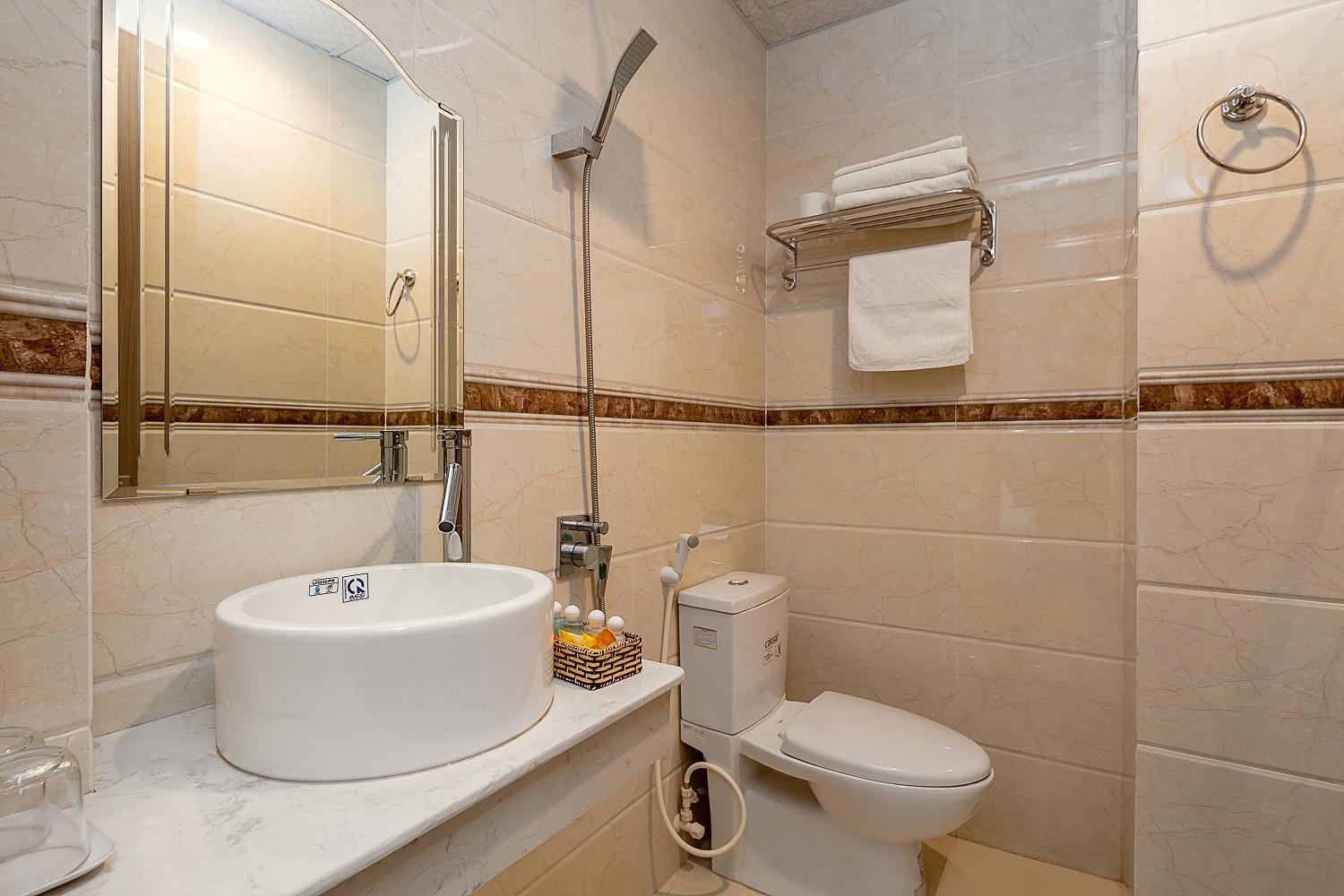 Duong Gia Hotel Dn By - Bay Luxury دا نانغ المظهر الخارجي الصورة